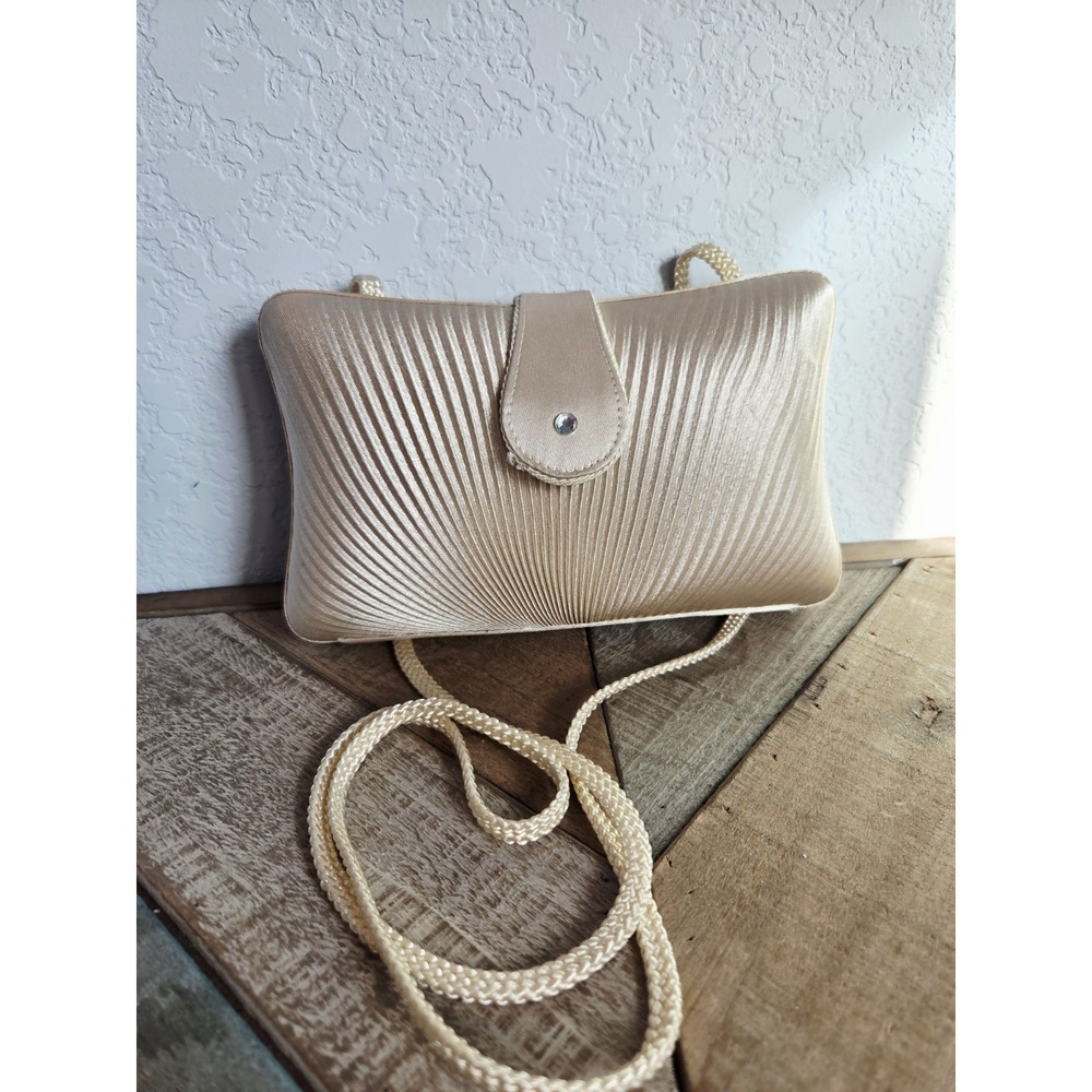 Vintage Carlo Fellini Ivory Evening Bag Clutch Satin Shoulder Gold Closure‎